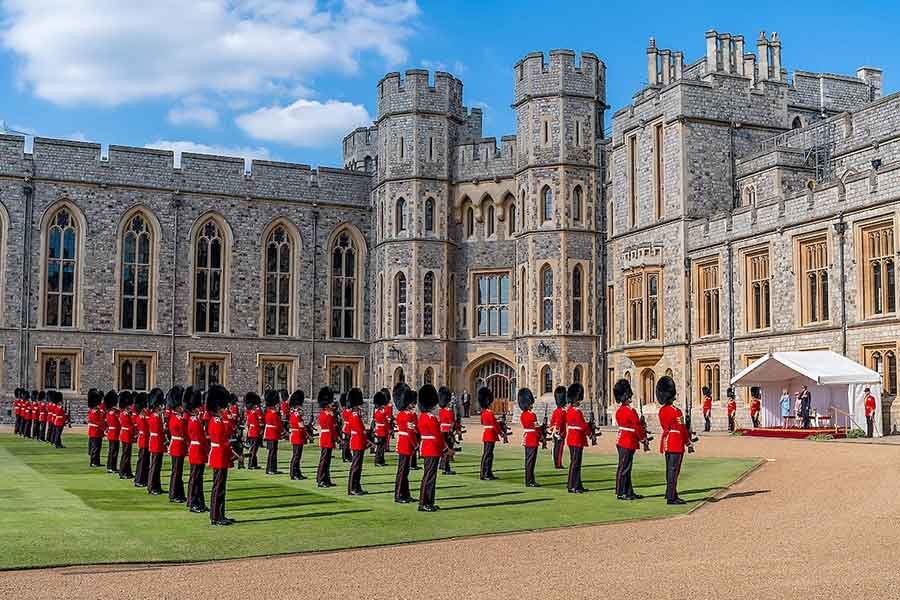 Trip from London to Stonehenge and Windsor Castle